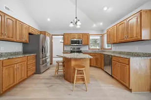 600 Lyman Blvd, Chanhassen, MN 55317 - Photo 6