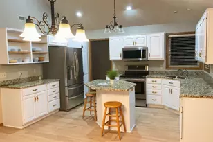 600 Lyman Blvd, Chanhassen, MN 55317 - Photo 8