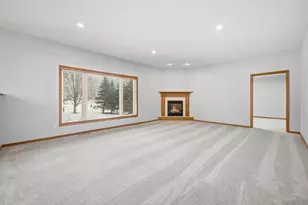 600 Lyman Blvd, Chanhassen, MN 55317 - Photo 10