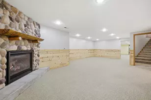 600 Lyman Blvd, Chanhassen, MN 55317 - Photo 14