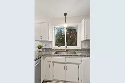 748 Kirche Hill Drive, Carver, MN 55315 - Photo 10