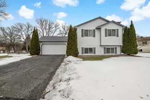 748 Kirche Hill Dr, Carver, MN 55315 - Photo 1