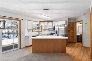 8615 Beverly Way, Inver Grove Heights, MN 55076 - Photo 10