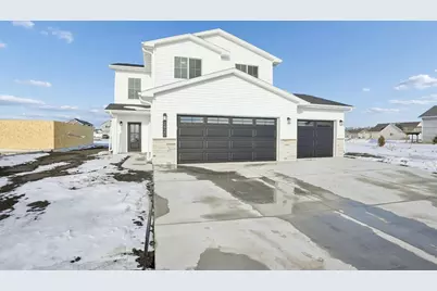 2420 38 Avenue S, Moorhead, MN 56560 - Photo 1