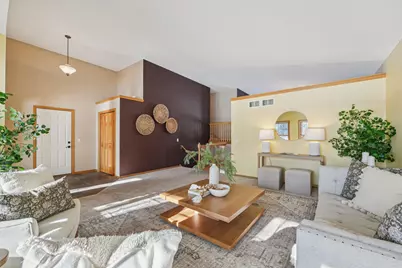 10728 Scott Avenue N, Brooklyn Park, MN 55443 - Photo 4