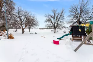 2710 18th St S, Moorhead, MN 56560 - Photo 4