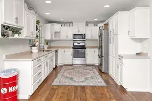 2710 18th St S, Moorhead, MN 56560 - Photo 10