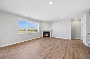 1827 Rainier Dr, Shakopee, MN 55379 - Photo 8