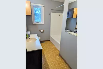 2408 21st Avenue SW, Willmar, MN 56201 - Photo 8