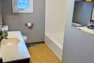 2408 21st Ave SW, Willmar, MN 56201 - Photo 10