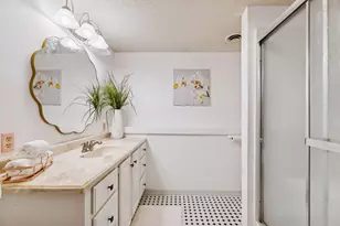 561 Dresden Dr, Chaska, MN 55318 - Photo 32