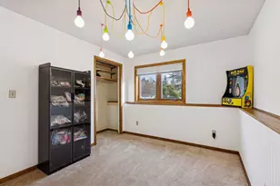 561 Dresden Dr, Chaska, MN 55318 - Photo 30