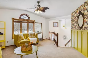 561 Dresden Dr, Chaska, MN 55318 - Photo 10