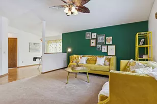 561 Dresden Dr, Chaska, MN 55318 - Photo 8