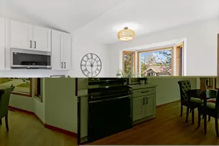 8064 Narcissus St, Victoria, MN 55386 - Photo 4