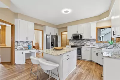 20355 Jupiter Way, Lakeville, MN 55044 - Photo 2