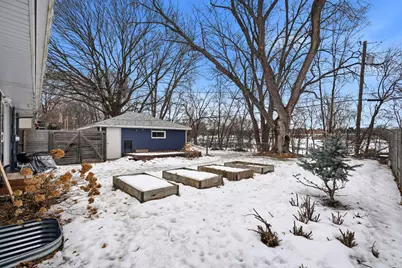 701 Eldridge Avenue W, Roseville, MN 55113 - Photo 30
