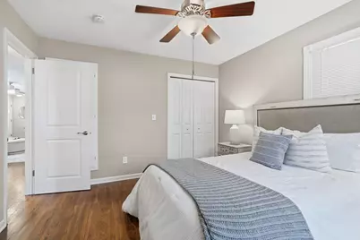 701 Eldridge Avenue W, Roseville, MN 55113 - Photo 16