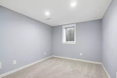 701 Eldridge Avenue W, Roseville, MN 55113 - Photo 26