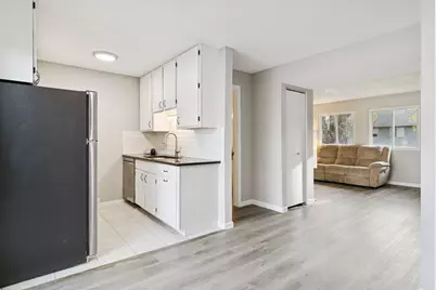 1479 Goodwin Avenue N, Oakdale, MN 55128 - Photo 6