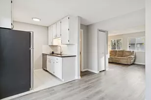 1479 Goodwin Ave N, Oakdale, MN 55128 - Photo 6