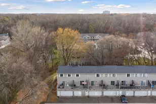 1479 Goodwin Ave N, Oakdale, MN 55128 - Photo 46