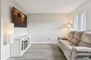 1479 Goodwin Ave N, Oakdale, MN 55128 - Photo 4