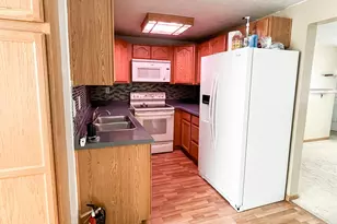 1218 20th St N, Moorhead, MN 56560 - Photo 6