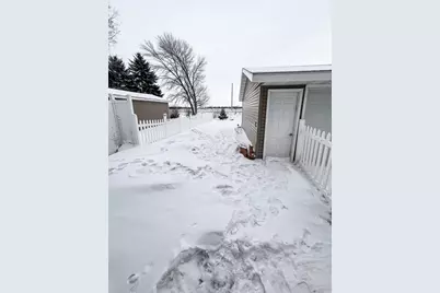 1218 20th Street N, Moorhead, MN 56560 - Photo 16