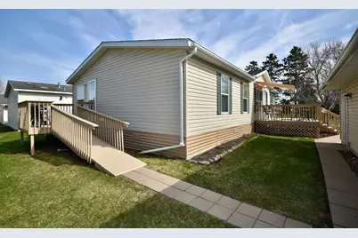 704 1st Street E, Milaca, MN 56353 - Photo 8