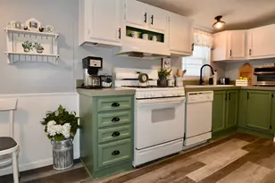 704 1st St E, Milaca, MN 56353 - Photo 10