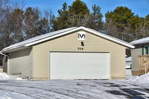 704 1st St E, Milaca, MN 56353 - Photo 2