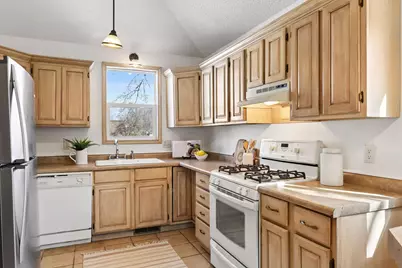 133 10th Avenue N, Hopkins, MN 55343 - Photo 16