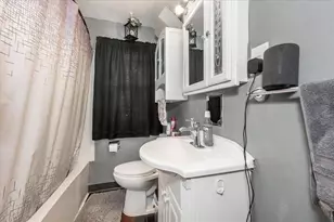 5219 E 2nd St, Superior, WI 54880 - Photo 12