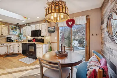 8717 Oxborough Avenue S, Bloomington, MN 55437 - Photo 22