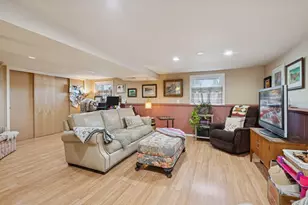 8717 Oxborough Ave S, Bloomington, MN 55437 - Photo 34