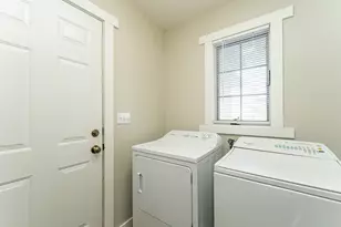 926 Plymouth Ln NW, Rochester, MN 55901 - Photo 18