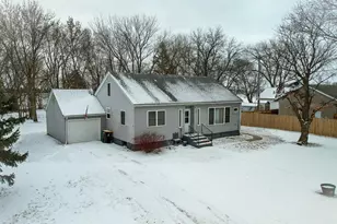 304 Secor Street N, Bricelyn, MN 56014 - Photo 30