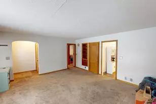 304 Secor Street N, Bricelyn, MN 56014 - Photo 2