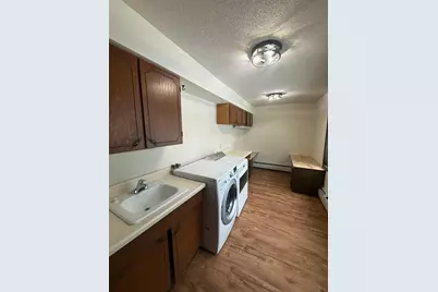 402 E Flynn Street, Redwood Falls, MN 56283 - Photo 4