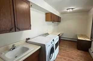 402 E Flynn St, Redwood Falls, MN 56283 - Photo 4