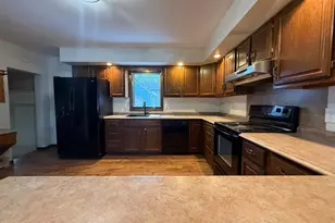 402 E Flynn St, Redwood Falls, MN 56283 - Photo 12