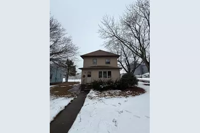 402 E Flynn Street, Redwood Falls, MN 56283 - Photo 1