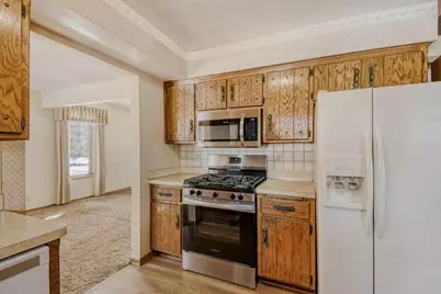 4786 Kent Way, Shoreview, MN 55126 - Photo 6