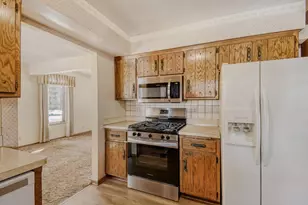 4786 Kent Way, Shoreview, MN 55126 - Photo 6