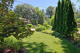 15880 Tonkawood Dr, Minnetonka, MN 55345 - Photo 4