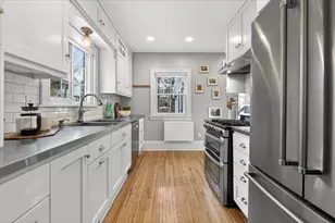 461 Cedar Lake Rd S, Minneapolis, MN 55405 - Photo 6