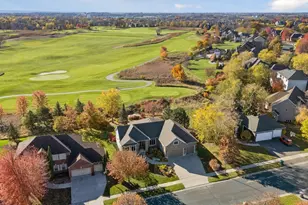 1207 Adrian Dr, Chaska, MN 55318 - Photo 4