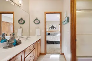 1207 Adrian Dr, Chaska, MN 55318 - Photo 50