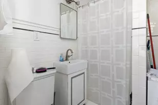 2425 Lyndale Ave S, Minneapolis, MN 55405 - Photo 56